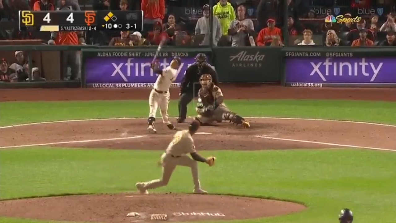 Mike Yastrzemski LAUNCHES a three-run, WALK-OFF homer to seal the Giants' win against the Padres